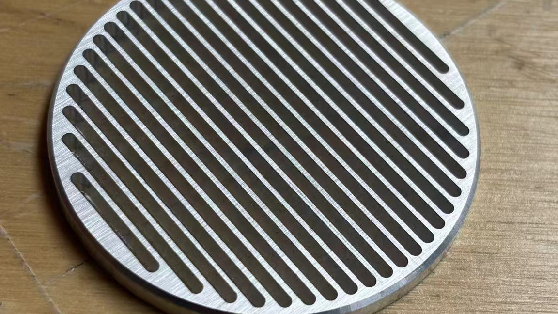 Heat dissipation fins