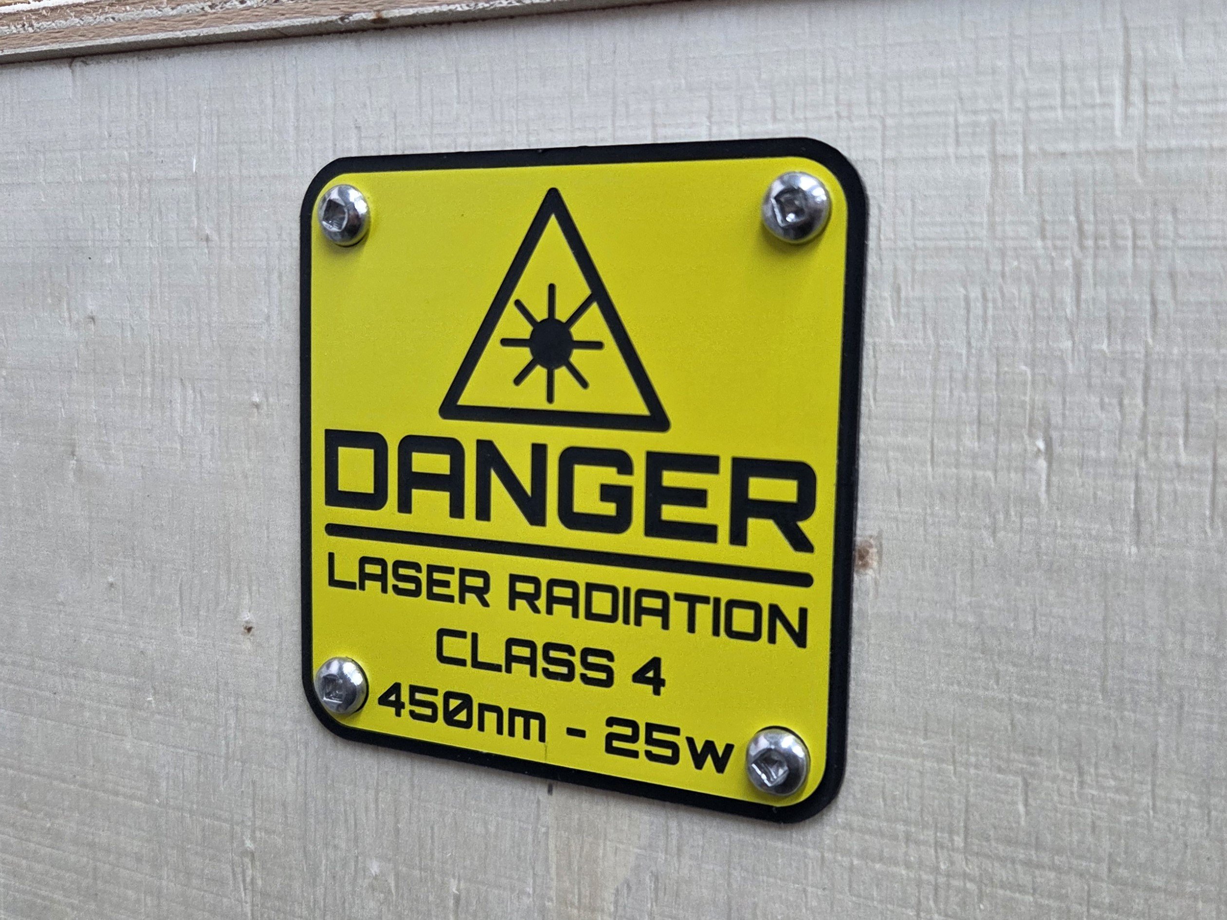 Segnale di avvertimento laser