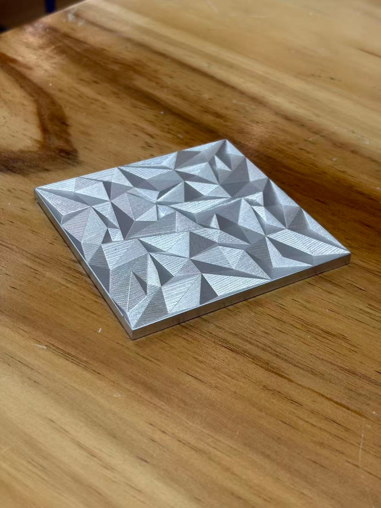 Prism lattice texture