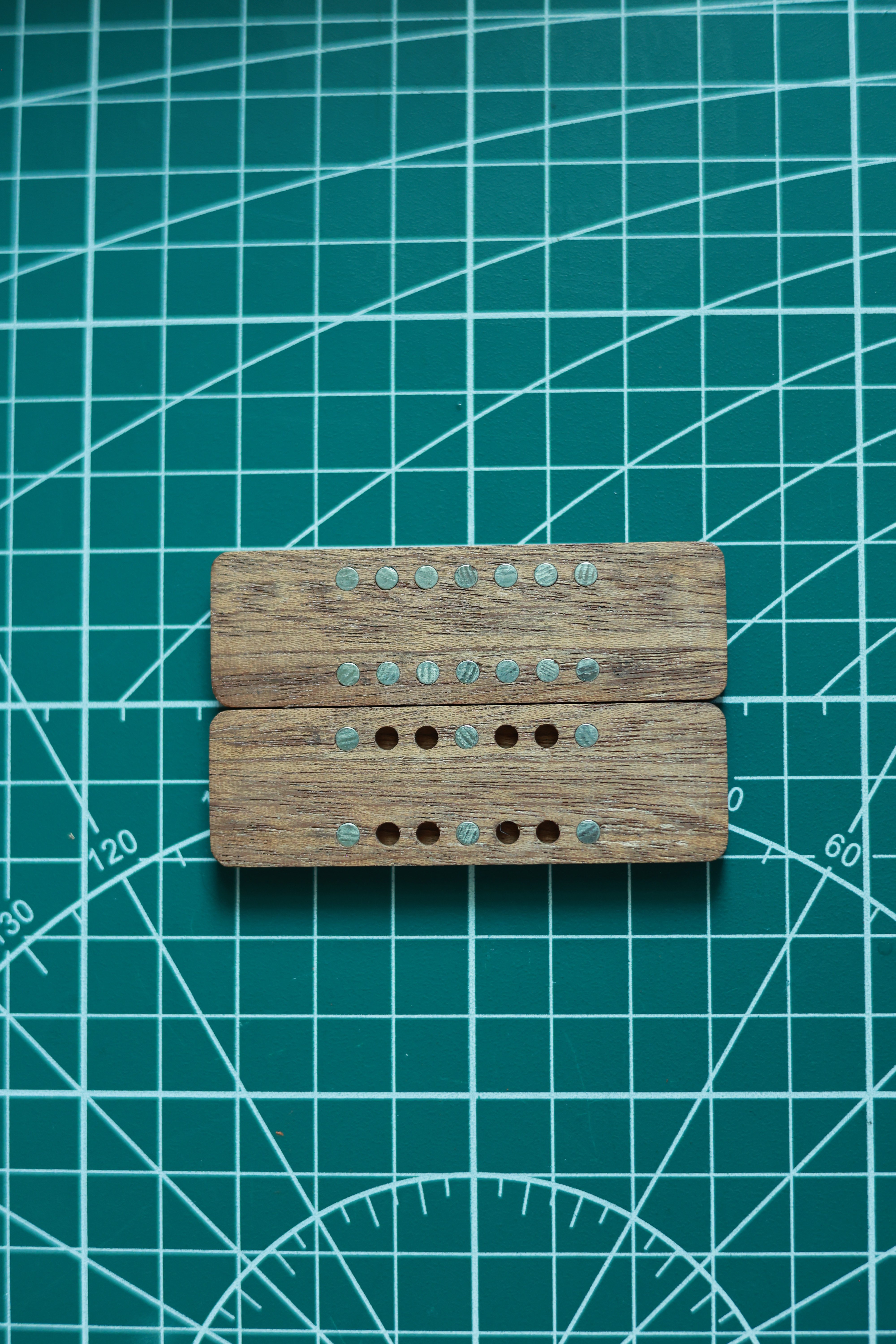 Second-generation simple wooden EDC