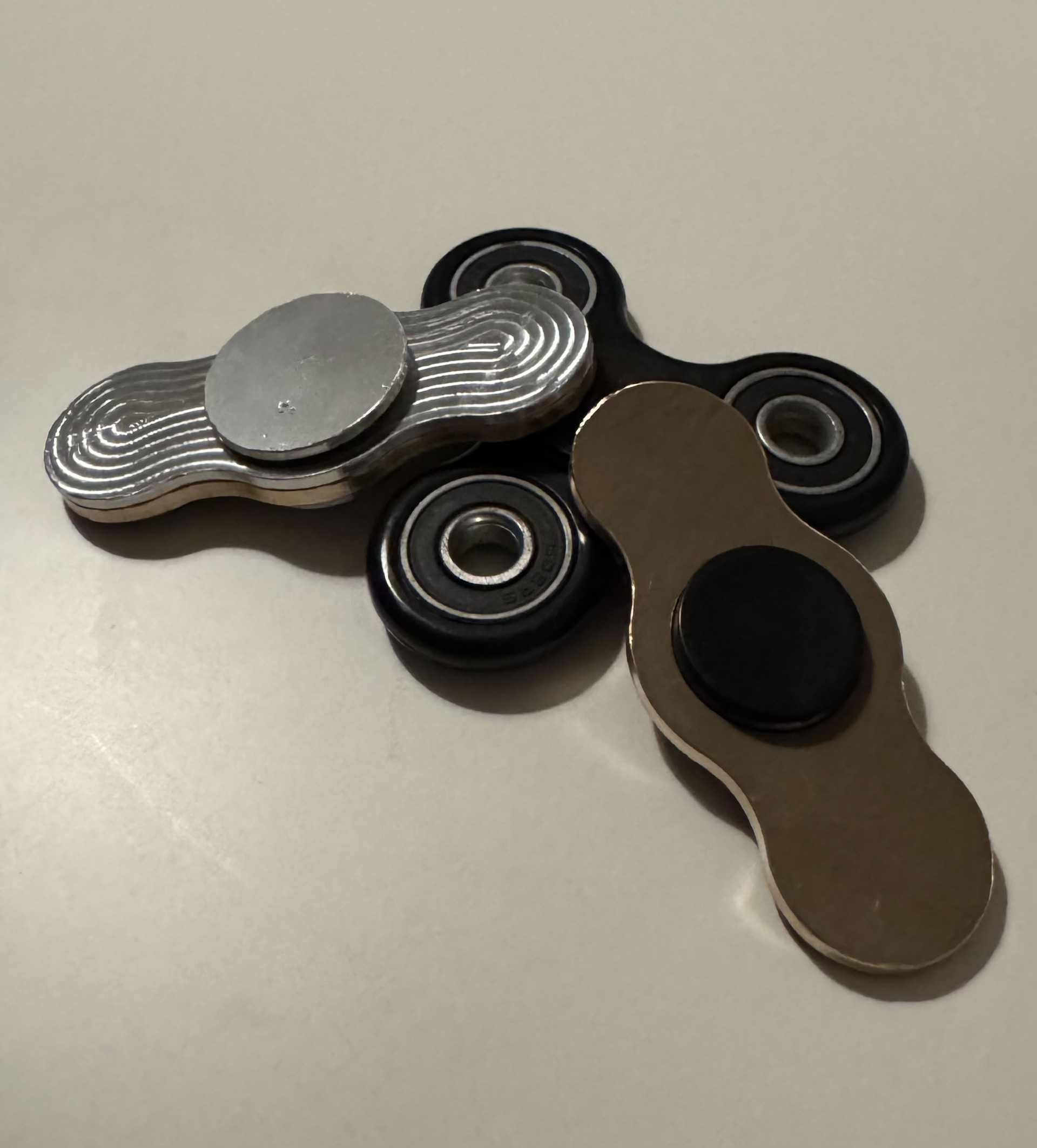 Metal spinner