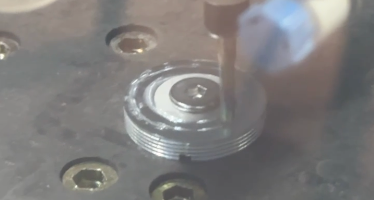 Lens holding prototype thread