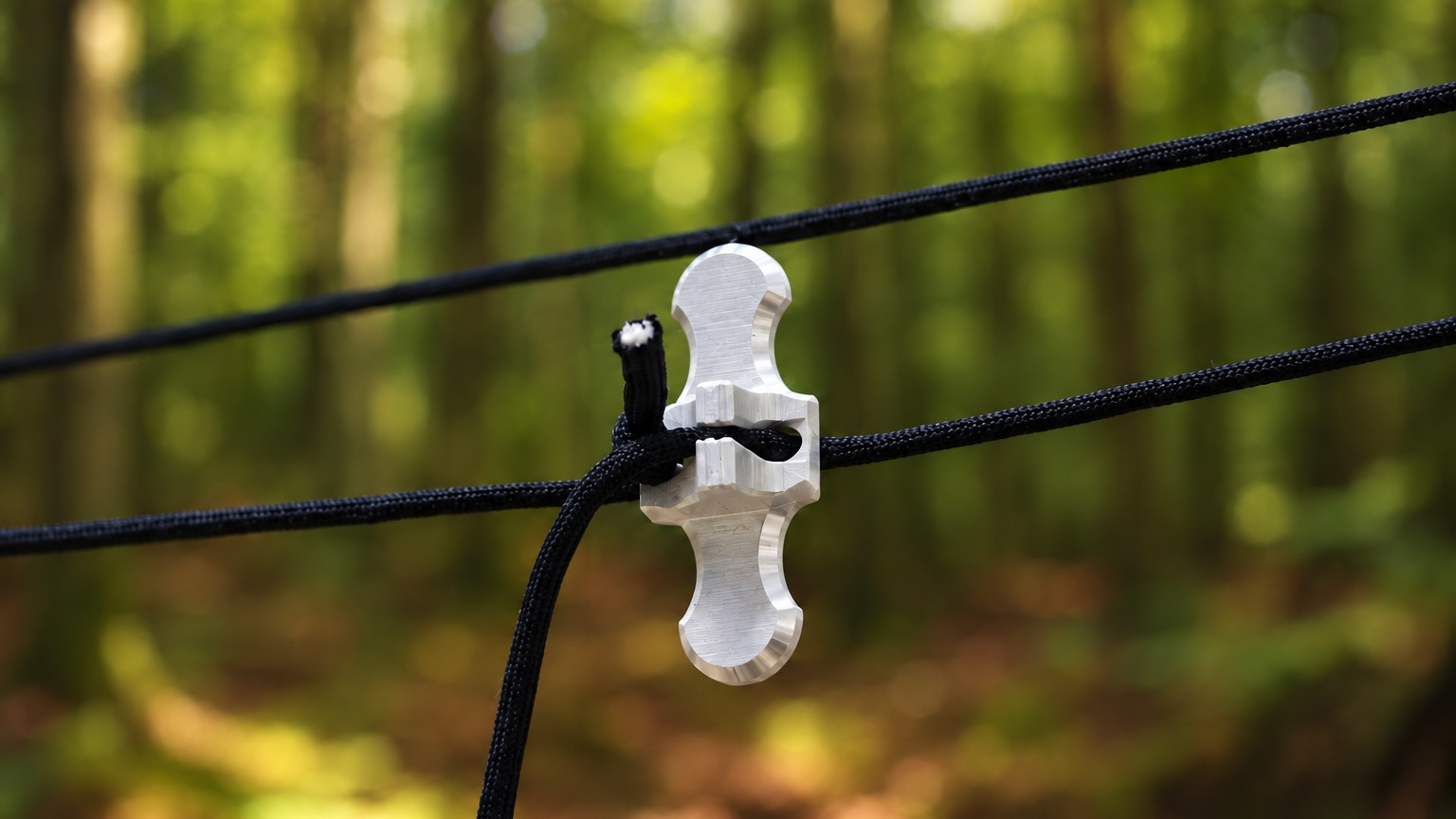 Paracord Rope Tensioner with Locking Grip